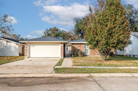 332 WESTMEADE Street Gretna LA 70056