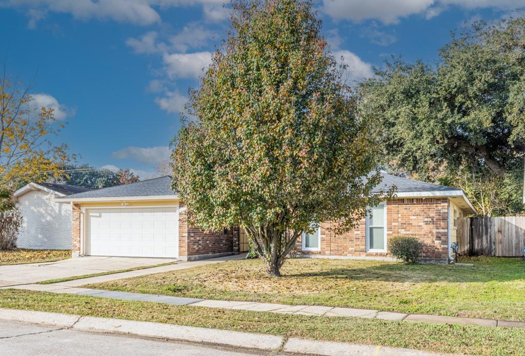 332 WESTMEADE Street