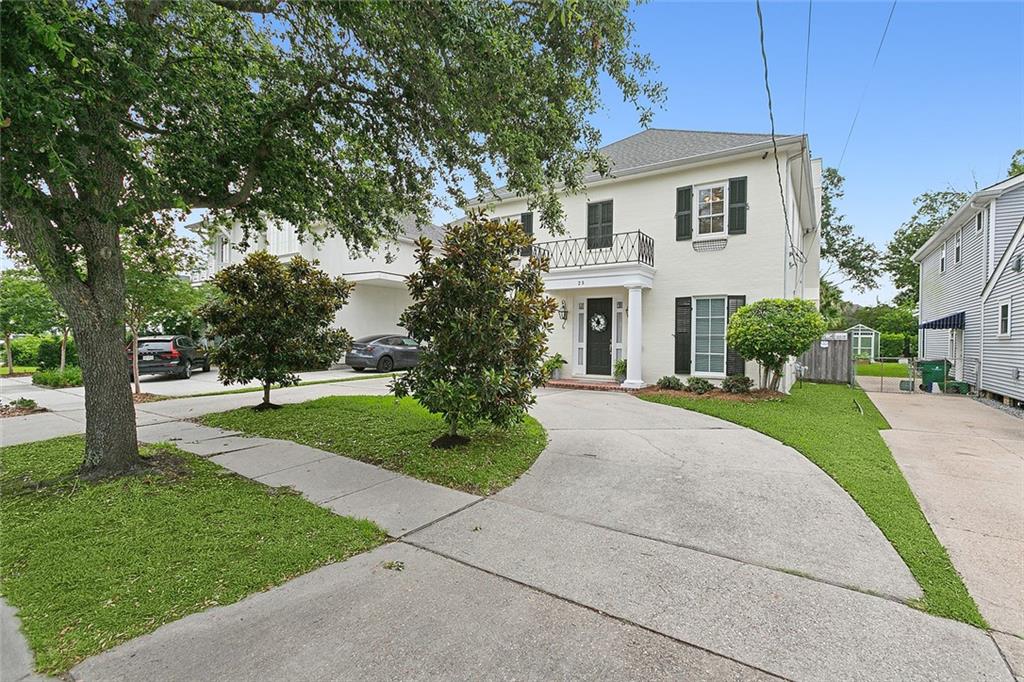 25 OAKLAWN Drive