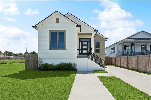 Photo of 3158 AUGUSTA Street, Kenner, LA 70065 (MLS # 2553567)