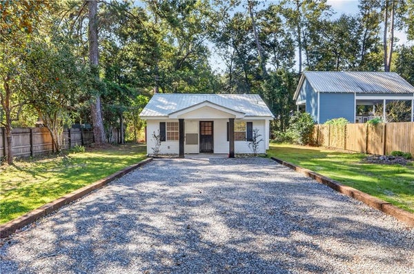 22264 GROVER ST, ABITA SPRINGS, LA 70420 - Image be627d12a5fa2a5c1c4e551feed6e2d8/1289457479