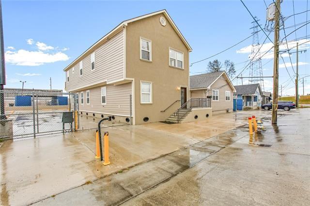 29 & 37 HICKORY Avenue