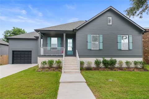 3937 DOMINIQUE Drive Chalmette LA 70043