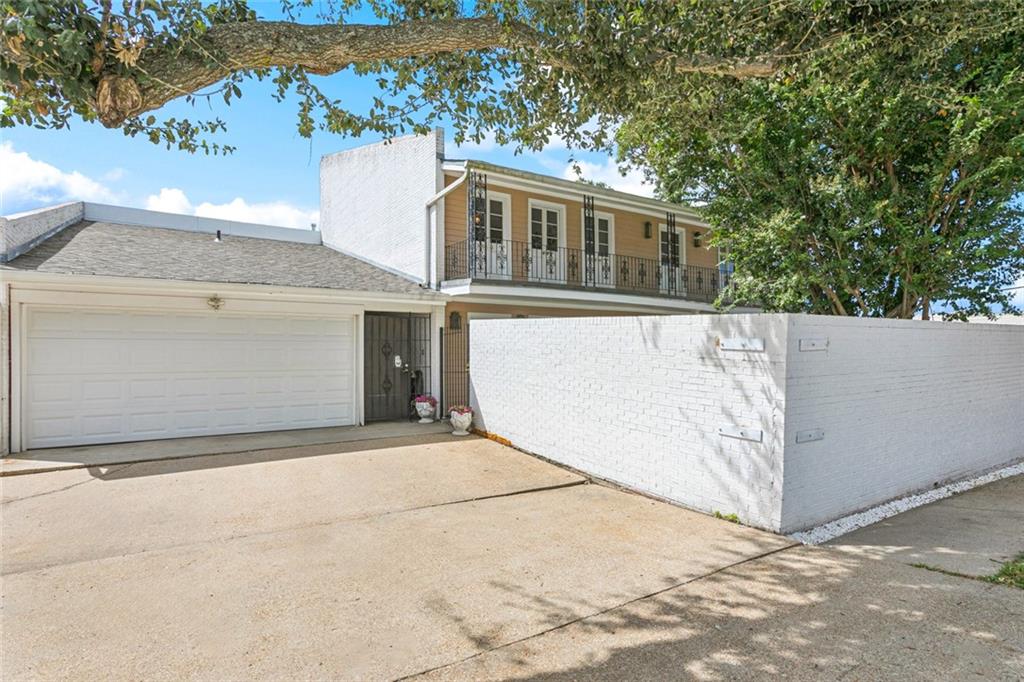 Metairie, Louisiana 70002, United States, 4 Bedrooms Bedrooms, ,3 BathroomsBathrooms,Residential,Active,215877