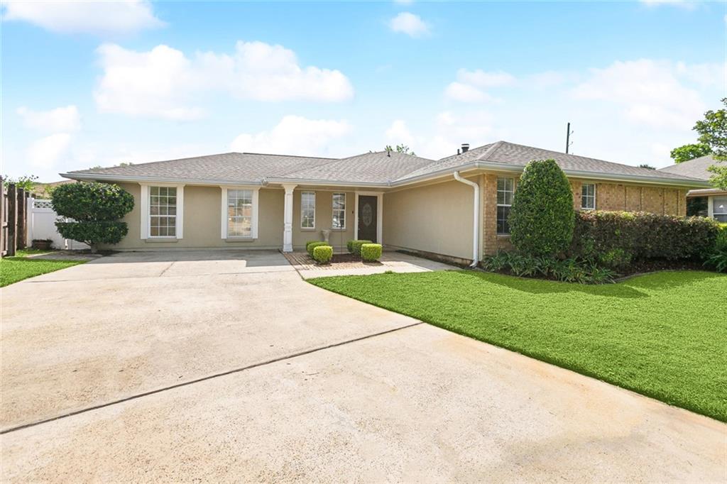 46 MOSELLE Drive