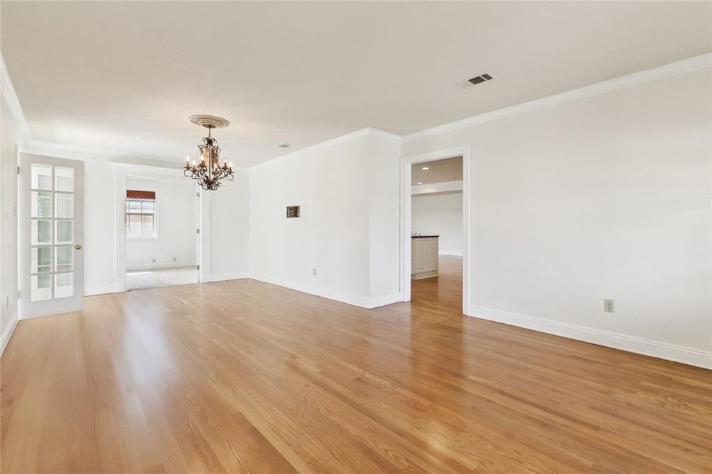 46 MOSELLE Drive