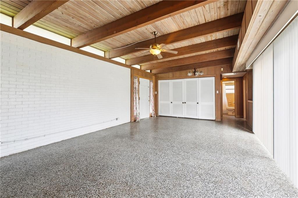 1501 POINSETTIA Drive