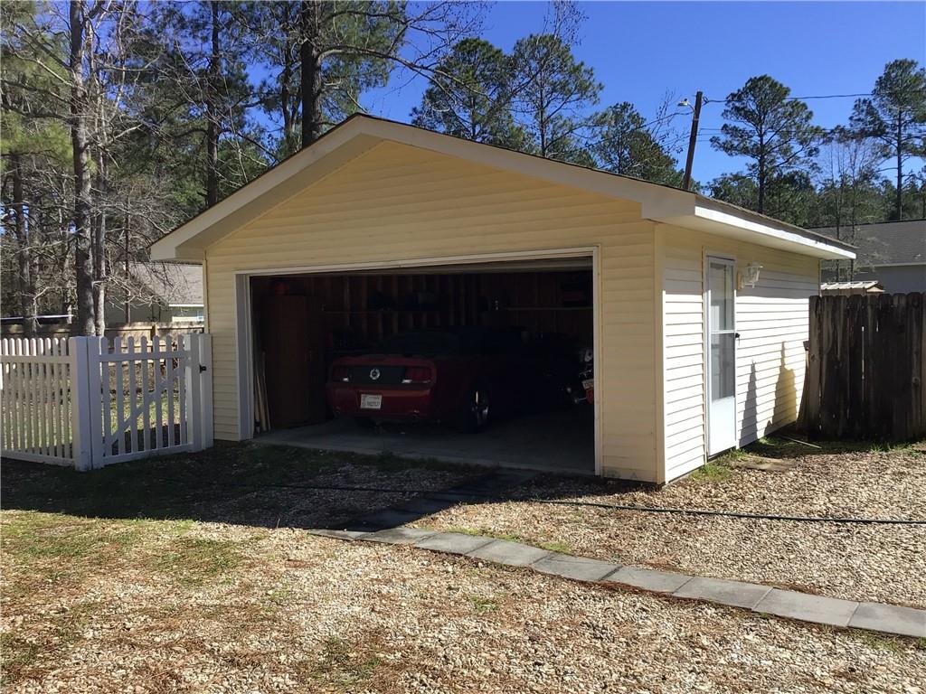 Mandeville, Louisiana 70471, United States, 3 Bedrooms Bedrooms, ,2 BathroomsBathrooms,Residential,Active,539