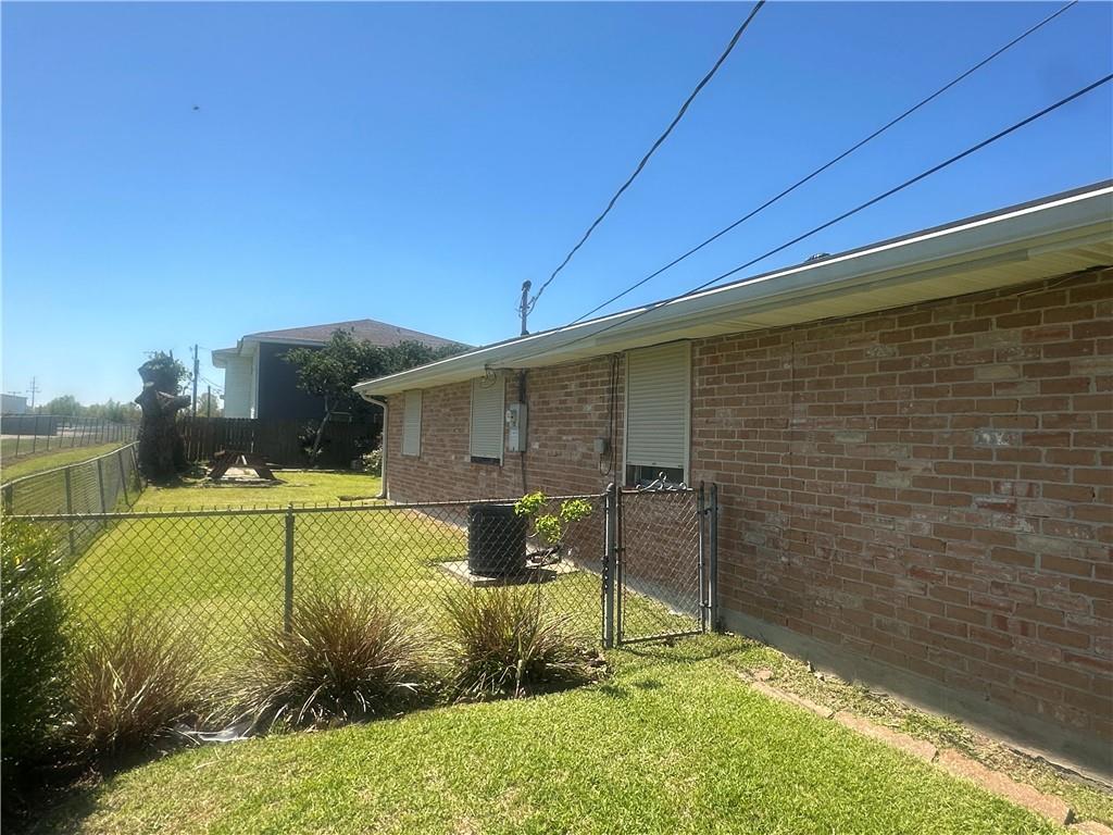 230 COURVILLE Drive