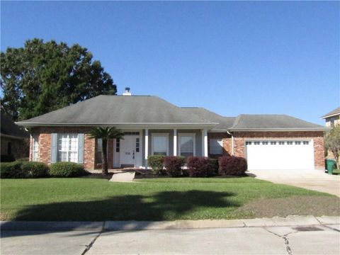 3528 LAKE LYNN Drive Gretna LA 70056