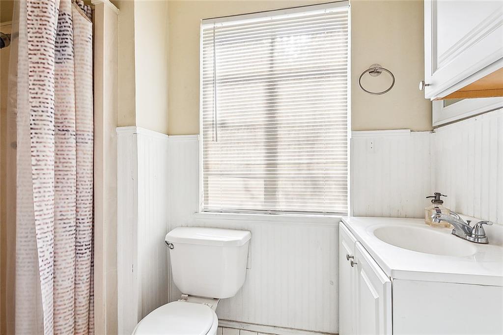 New Orleans, Louisiana 70115, United States, 2 Bedrooms Bedrooms, ,1 BathroomBathrooms,Residential,Active,169910