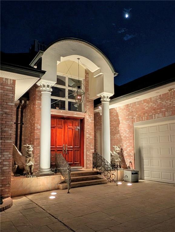45 OAK TREE Drive