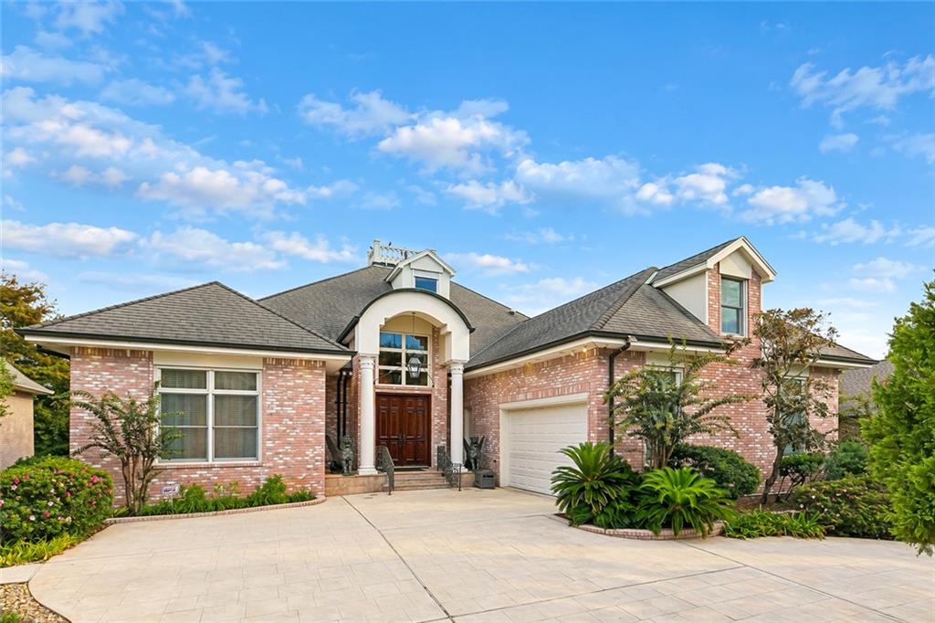 45 OAK TREE Drive