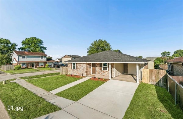 236 WILLOWBROOK DR, GRETNA, LA 70056 - Image bf98ee75771f1cd10a5d8d23c95ee659/625241366