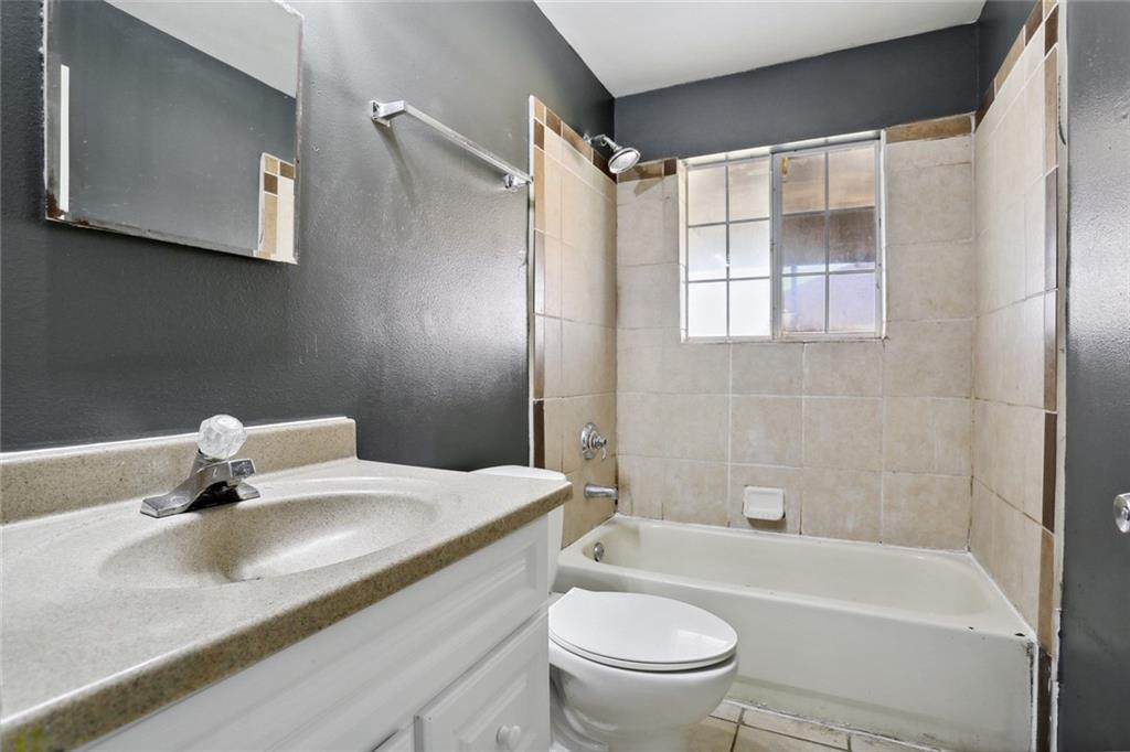 New Orleans, Louisiana 70126, United States, 5 Bedrooms Bedrooms, ,2 BathroomsBathrooms,Residential,Pending,62205