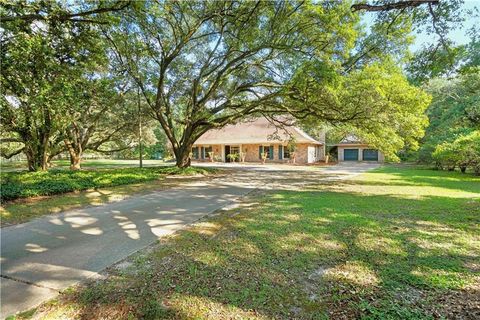 107 EAGLE Road Covington LA 70435