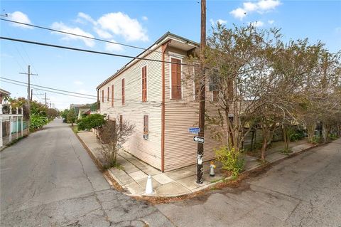 3619 21 BURGUNDY Street New Orleans LA 70117