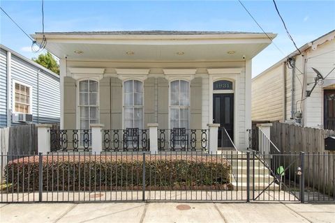 1931 Seventh Street, New Orleans, LA 70115 - #: 2427250