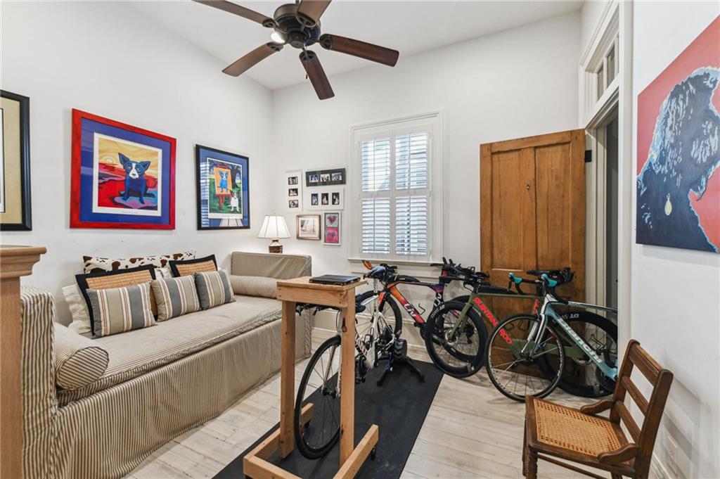 New Orleans, Louisiana 70115, United States, 3 Bedrooms Bedrooms, ,3 BathroomsBathrooms,Residential,Pending,14356