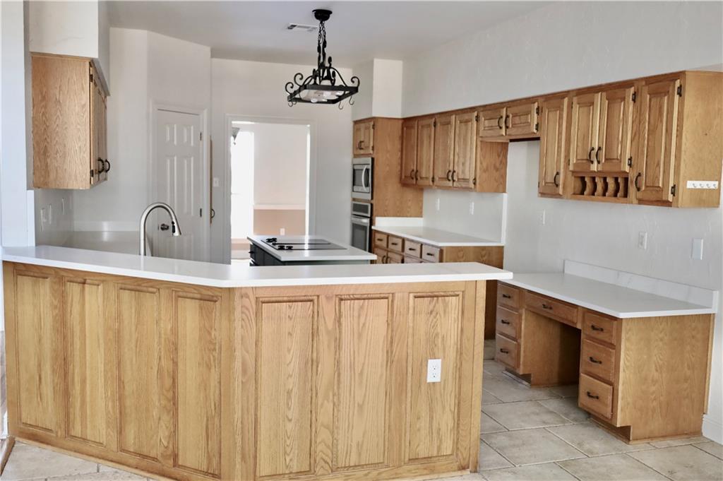 7134 MEADOWBROOK Drive