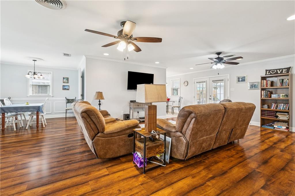 112 HIBISCUS Place