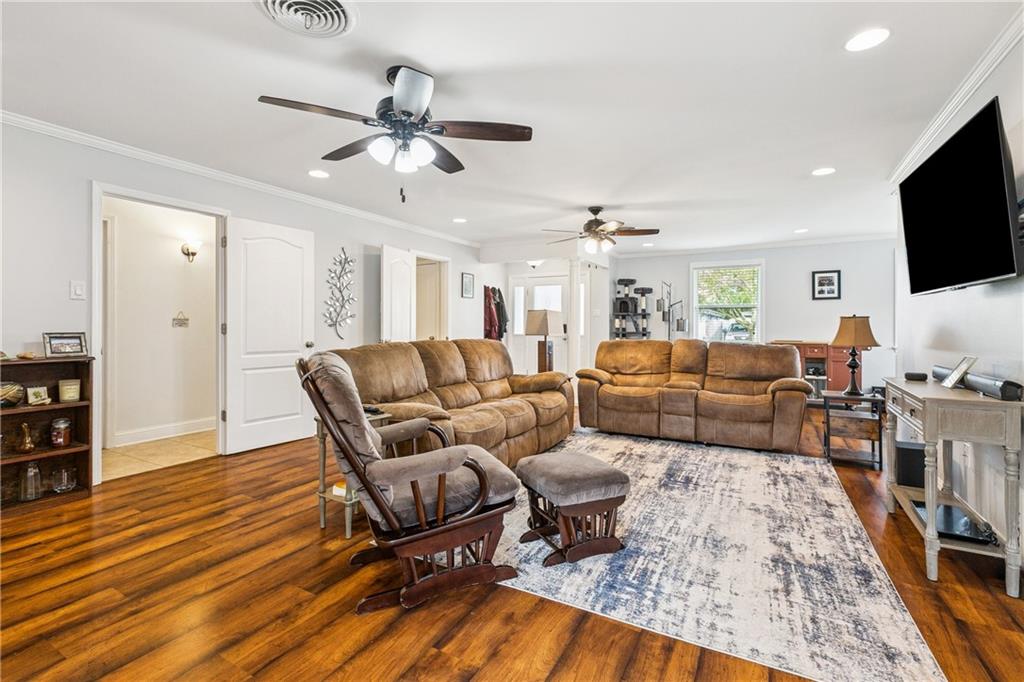 112 HIBISCUS Place