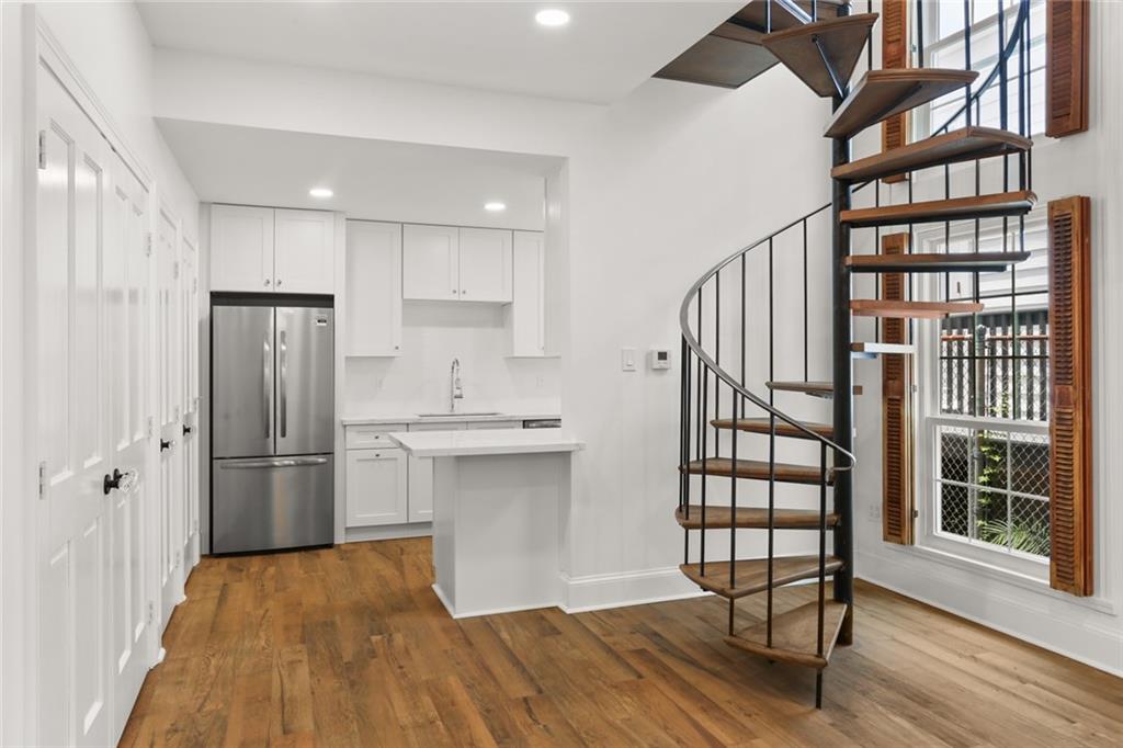New Orleans, Louisiana 70115, United States, 2 Bedrooms Bedrooms, ,2 BathroomsBathrooms,Residential,Active,52604