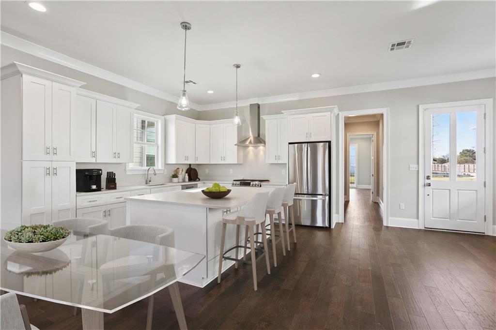 9213 S CLAIBORNE Avenue