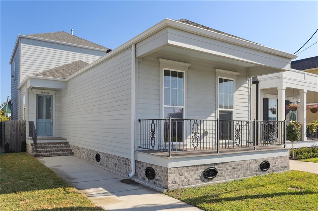 9213 S CLAIBORNE Avenue