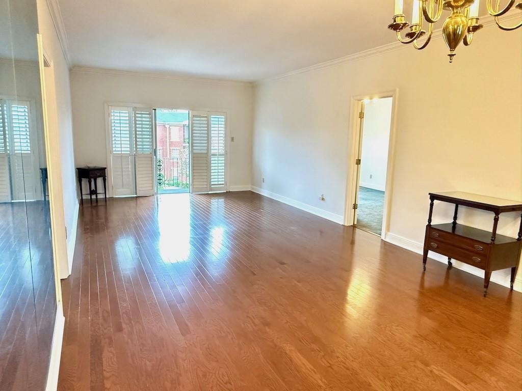 800 RUE BURGUNDY Street 315
