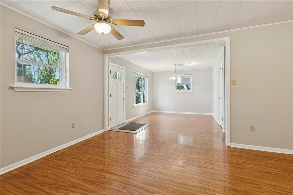 406 MOSS Lane