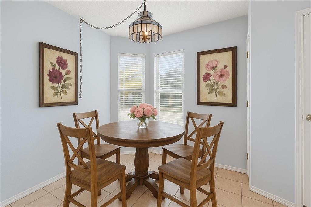 169 AVANT GARDE Circle 169