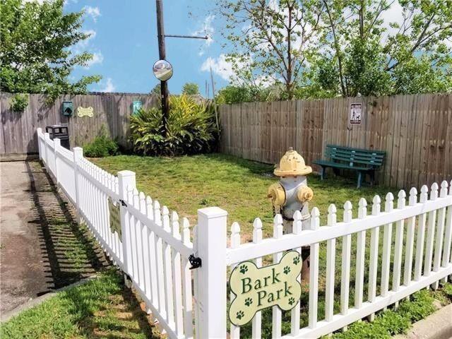 Metairie, Louisiana 70006, United States, 3 Bedrooms Bedrooms, ,2 BathroomsBathrooms,Residential,Active,42997