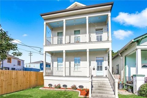 2514 VALENCE Street 2514 New Orleans LA 70115