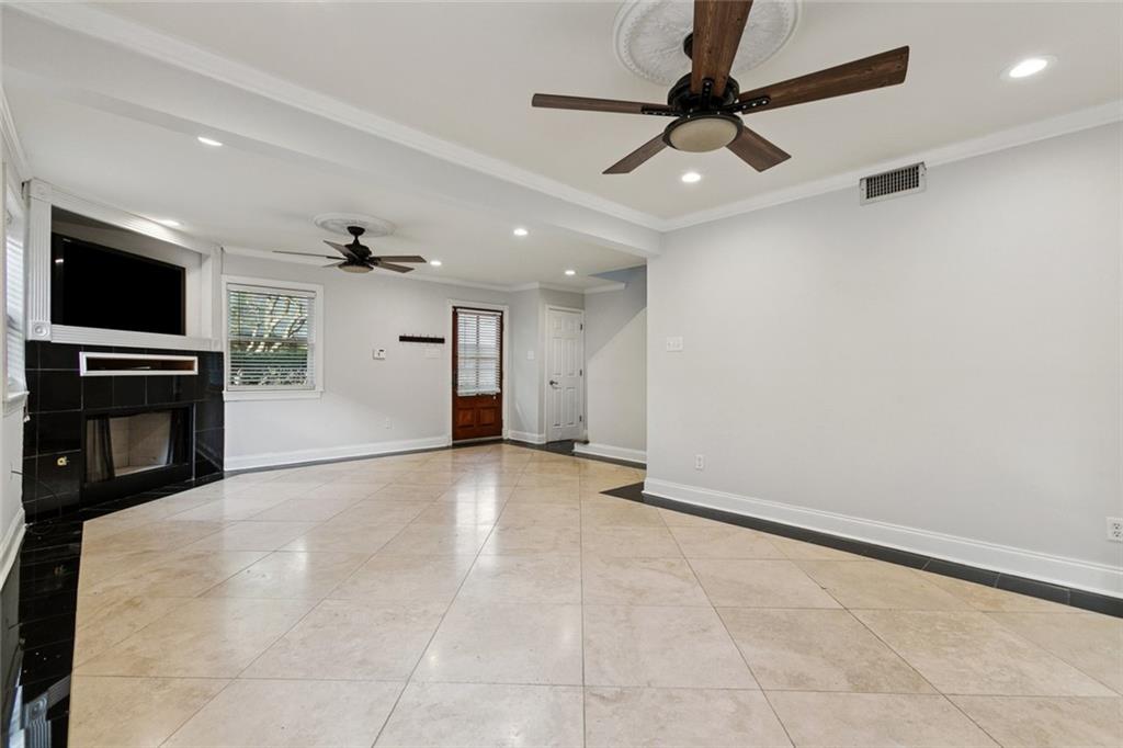 6012 BELLAIRE Drive 6012