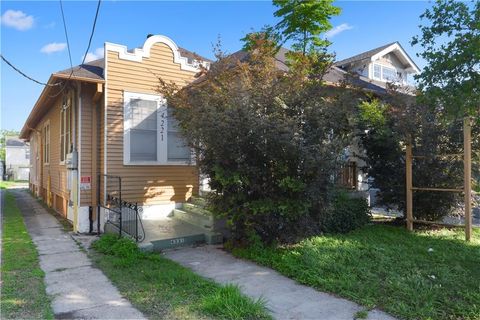Photo of 4221 S CARROLLTON Avenue, New Orleans, LA 70119 (MLS # 2558510)