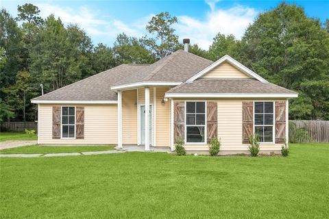 61706 GLENWOOD Street Lacombe LA 70445