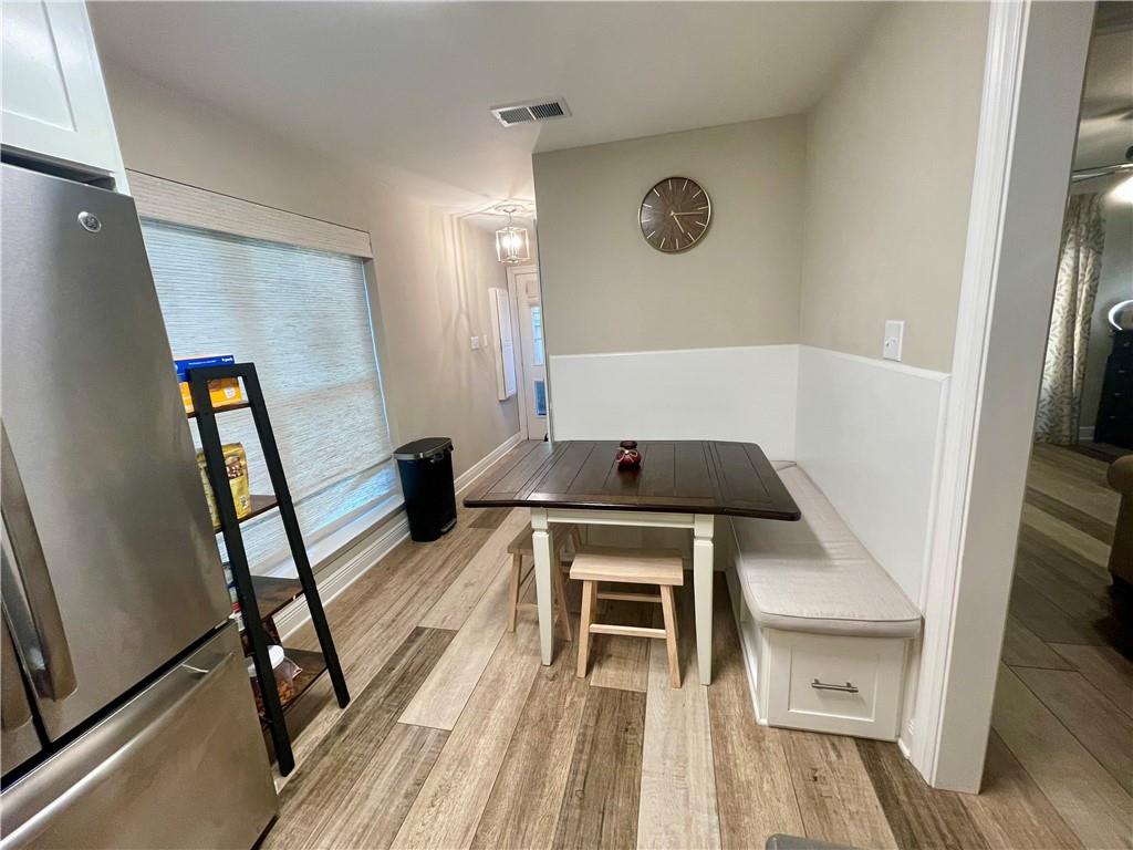 215 PINERIDGE Court .