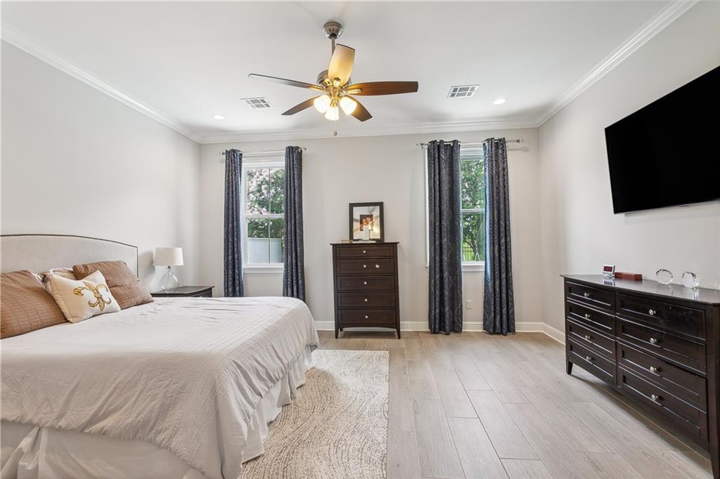 New Orleans, Louisiana 70131, United States, 4 Bedrooms Bedrooms, ,3 BathroomsBathrooms,Residential,Pending,54367