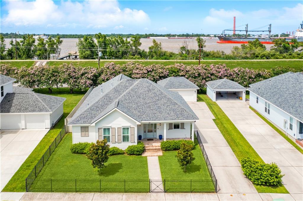 New Orleans, Louisiana 70131, United States, 4 Bedrooms Bedrooms, ,3 BathroomsBathrooms,Residential,Pending,54367