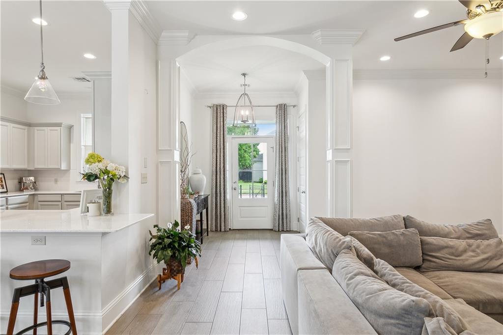 New Orleans, Louisiana 70131, United States, 4 Bedrooms Bedrooms, ,3 BathroomsBathrooms,Residential,Pending,54367