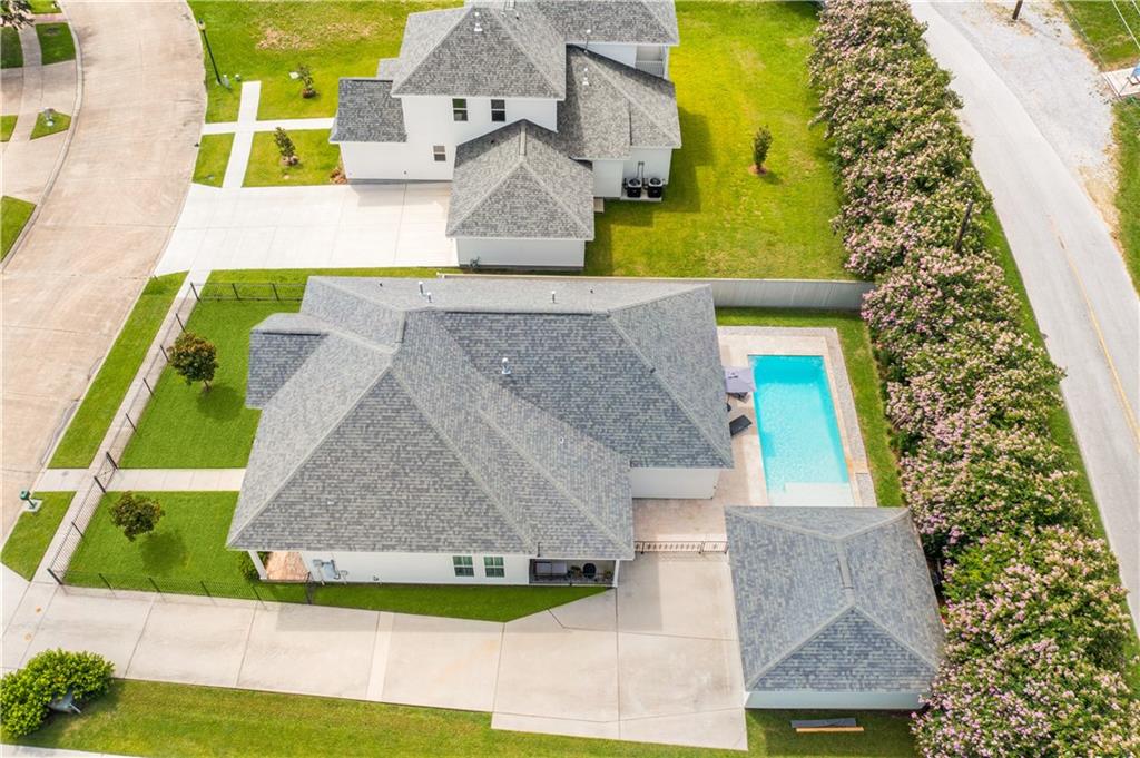 New Orleans, Louisiana 70131, United States, 4 Bedrooms Bedrooms, ,3 BathroomsBathrooms,Residential,Pending,54367