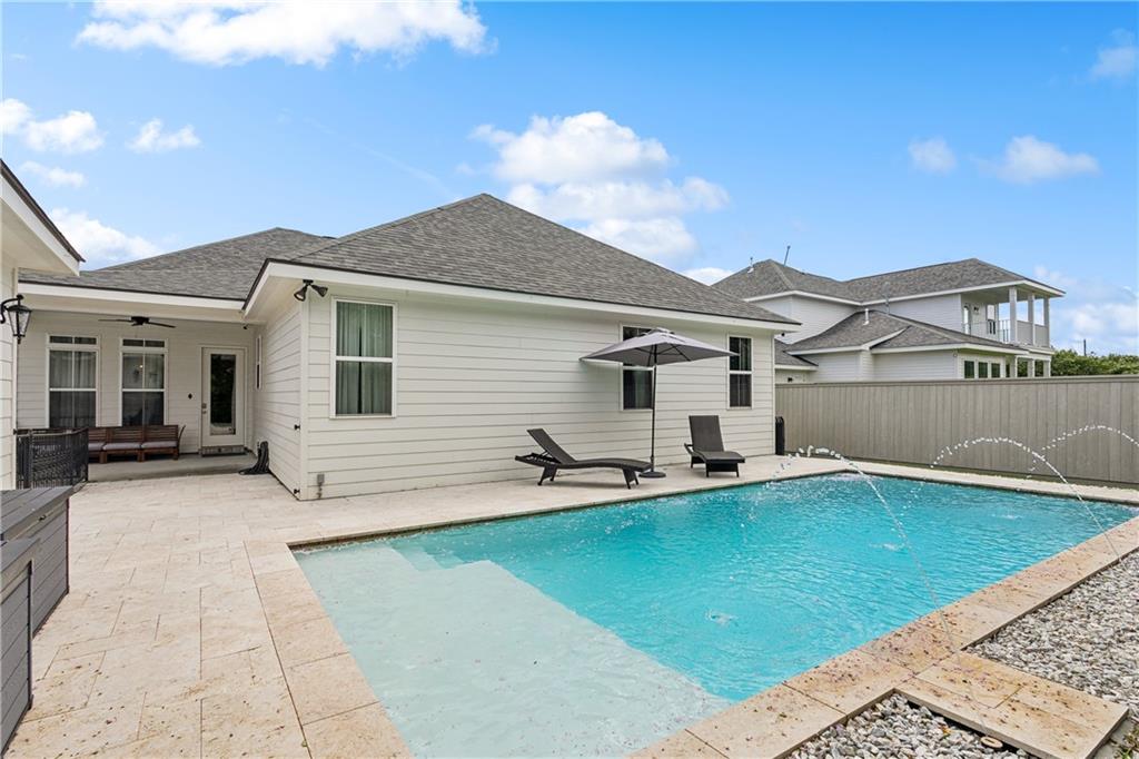New Orleans, Louisiana 70131, United States, 4 Bedrooms Bedrooms, ,3 BathroomsBathrooms,Residential,Pending,54367