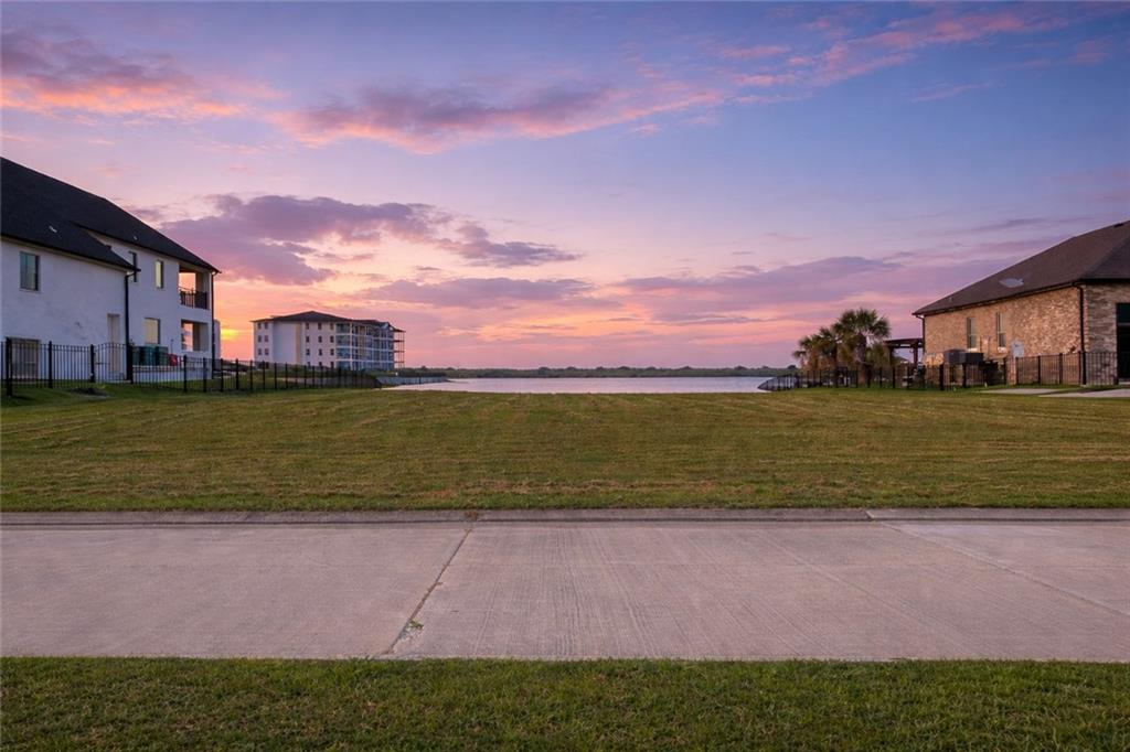 3057 SUNRISE Boulevard