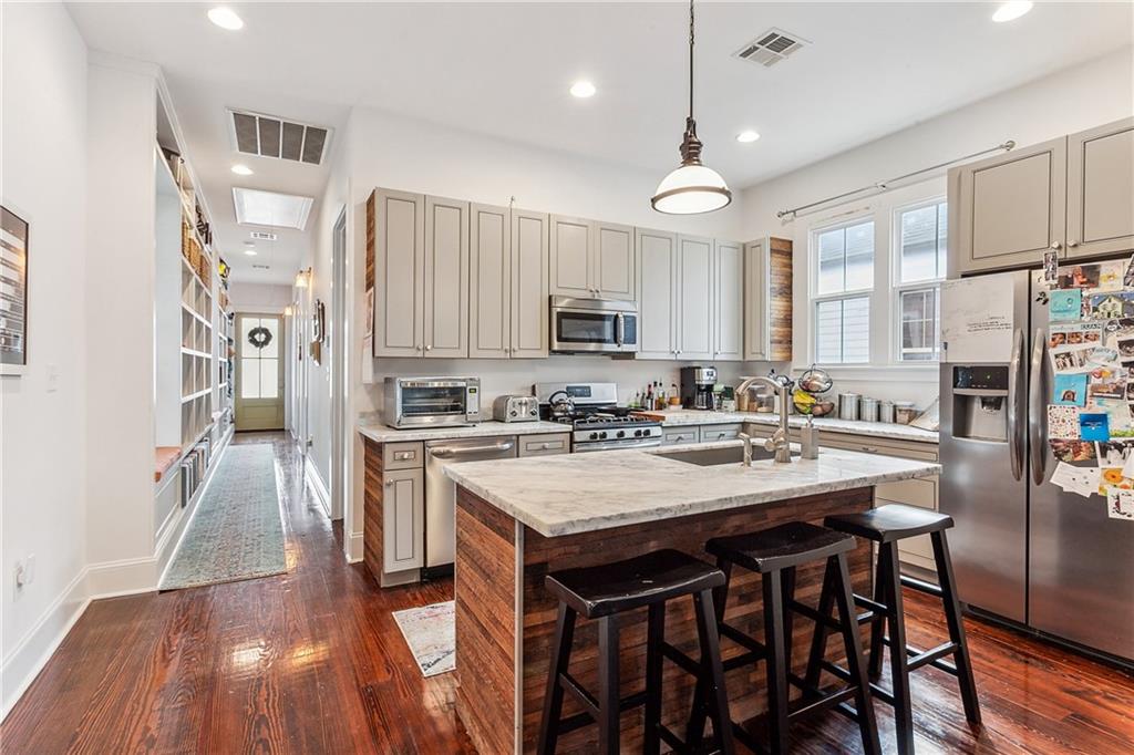 New Orleans, Louisiana 70117, United States, 3 Bedrooms Bedrooms, ,2 BathroomsBathrooms,Residential,Pending,45538