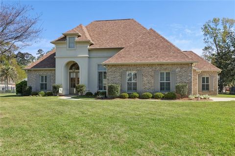 206 AARON Court Mandeville LA 70448