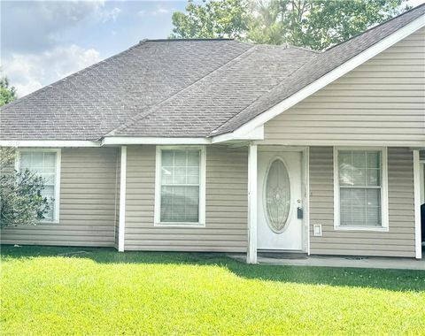 5 HUCKLEBERRY Street Ponchatoula LA 70454