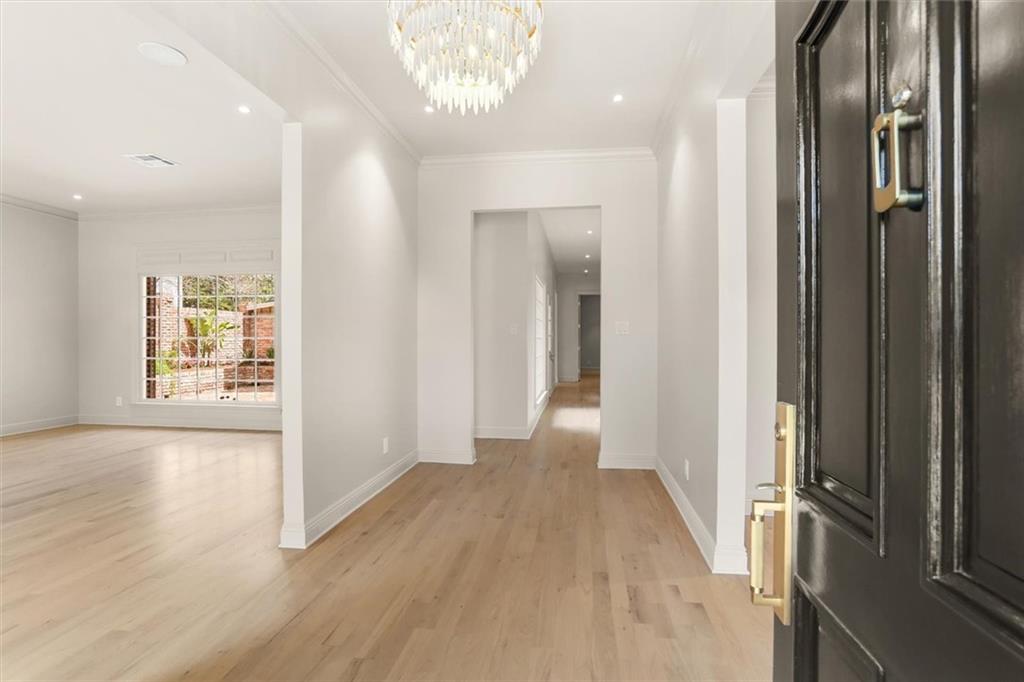 317 FRIEDRICHS Avenue