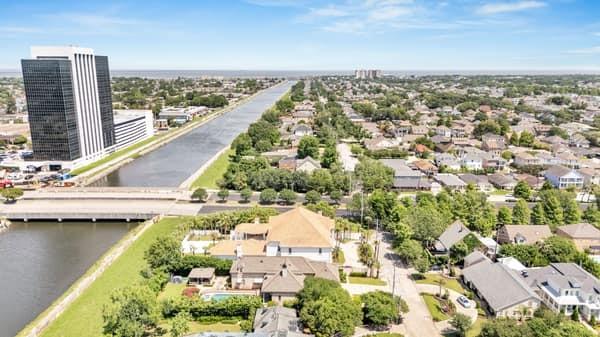 5874 BELLAIRE Drive