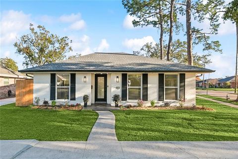 201 NELSON Drive River Ridge LA 70123